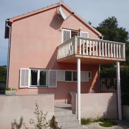 Апартаменты Little Pretty House